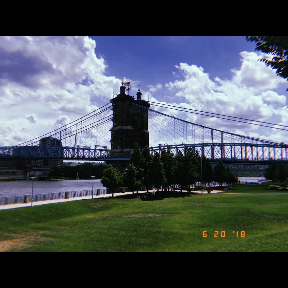 Meet your Posher, Alexis